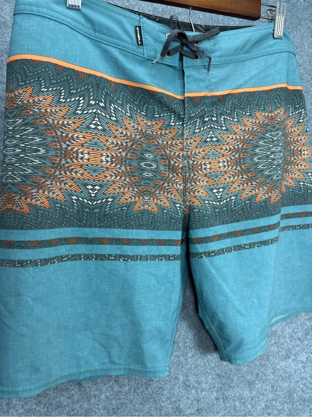 O’Neill Blue Geometric Stretch Board Shorts Size 34